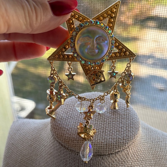 Kirks Folly Gold Star and Moon Face Brooch with Charms - Picture 9 of 9